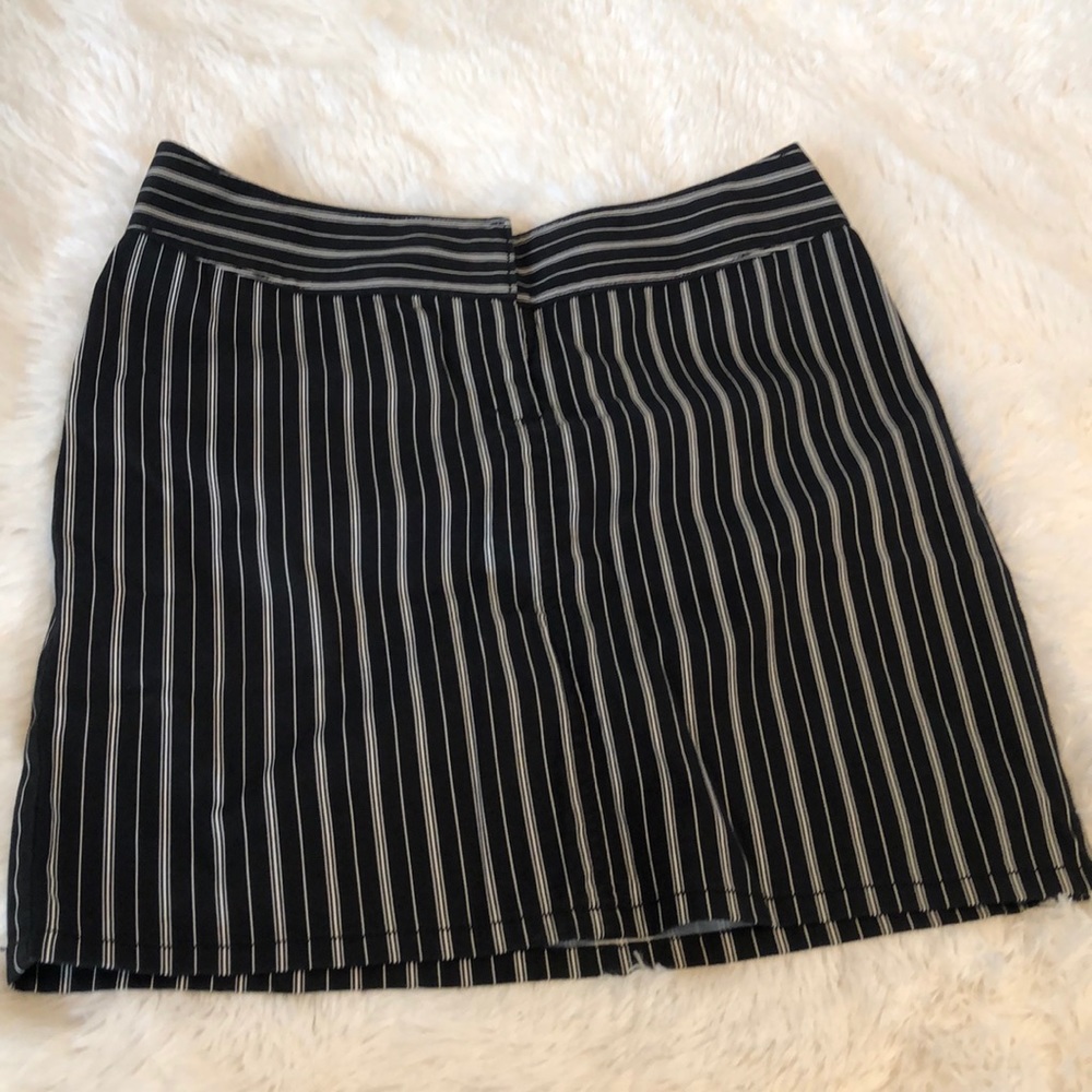 Adrienne Vittadini Skirt Size 8